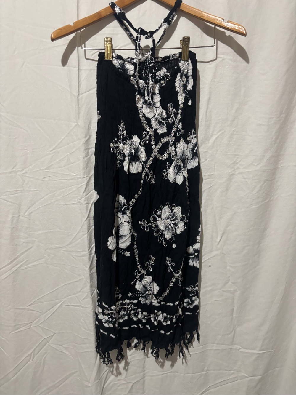 💋3 for $25 Floral strapless dress in white and black with sequins - Picture 6 of 6